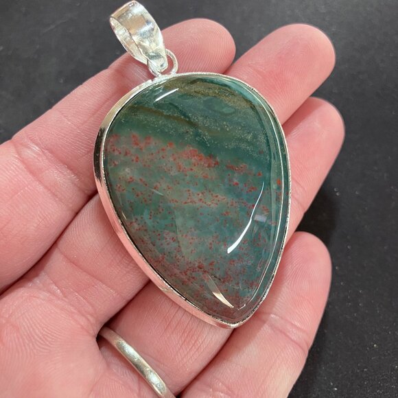 Bloodstone Heliotrope Crystal Stone Jewelry Pendant - Picture 3 of 8